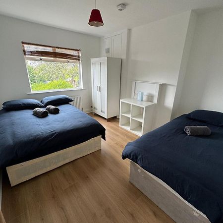 Nice Triple Room At 2 Iveragh Rd-6 都柏林 外观 照片